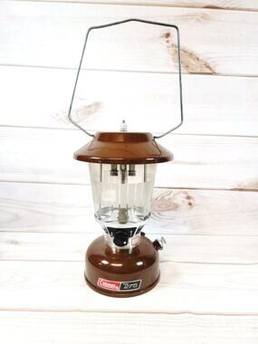Vintage 1979 Coleman 275 Lantern Brown 2 Mantel Picket Fence Globe - Excellent